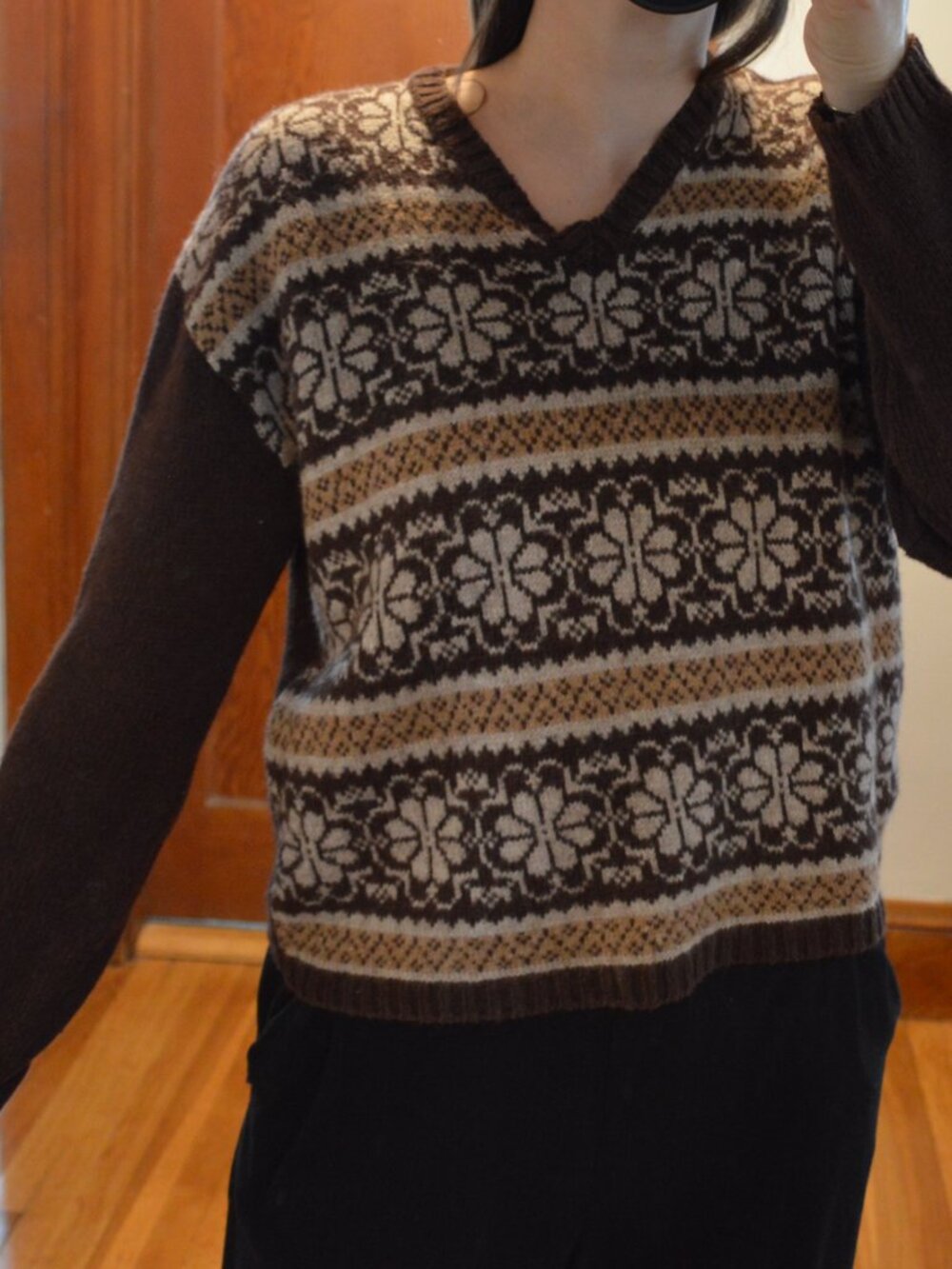 Modern Graffit Vintage Patterned V Neck Sweater in Brown and Tan Size S